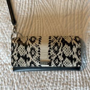 Henri Bendel clutch wallet